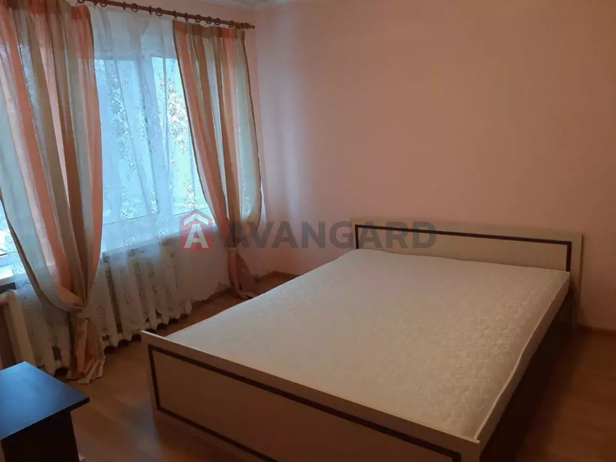 4 ��. ��������, 78/-/7 ��. �., 4/9 ������ ���� 3