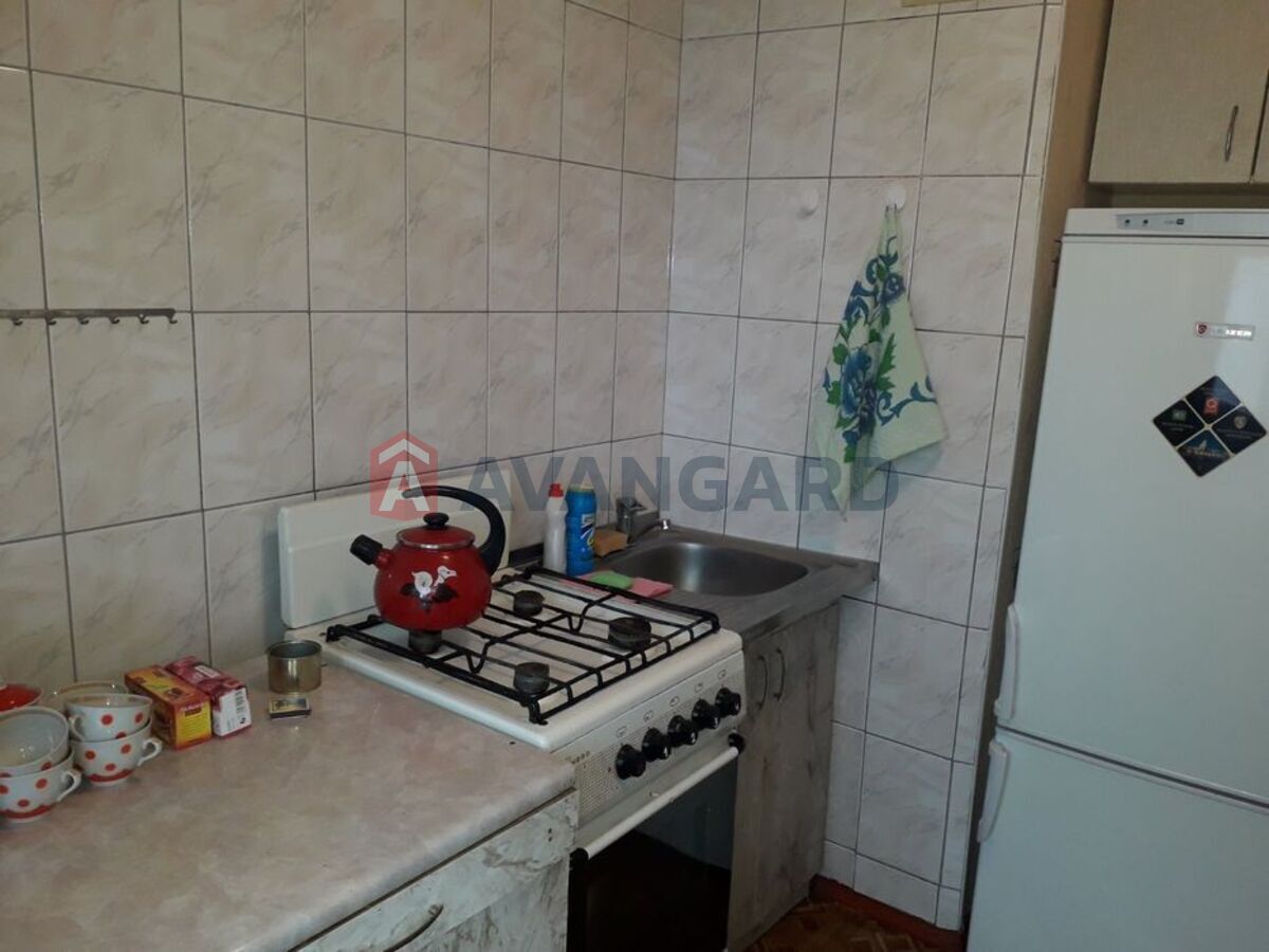 2 ��. ��������, 38/-/7 ��. �., 3/12 ������ ���� 10