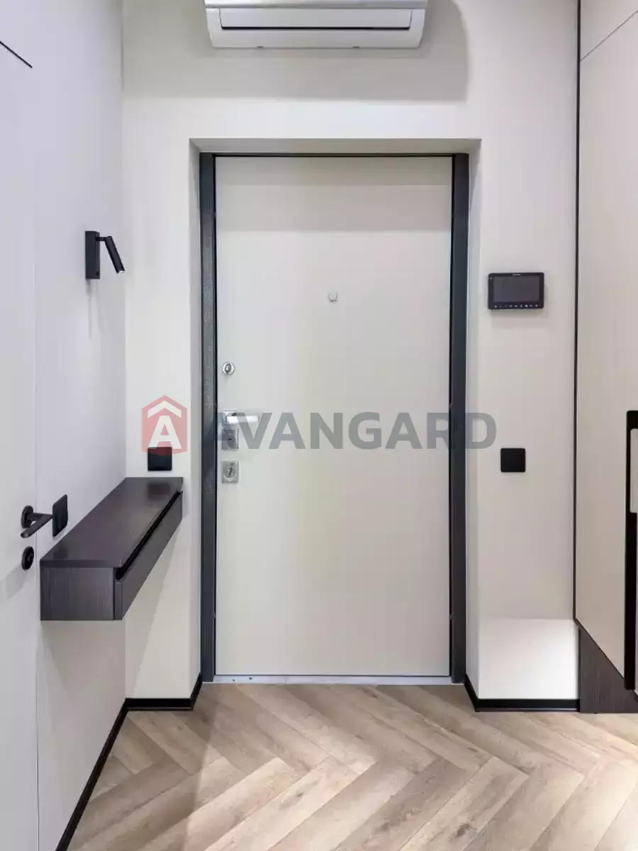 2 ����. ��������, 43/-/- ��. �., 8/10 ���� ���� 19