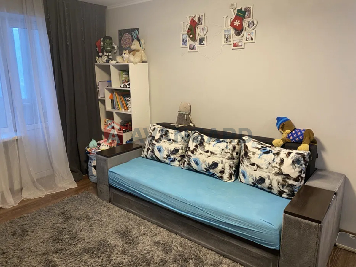 2 ����. ��������, 55/-/10 ��. �., 7/10 ���� ���� 10