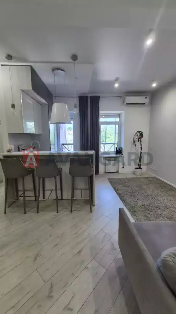3 ��. ��������, 63/34/16 ��. �., 2/2 ������ ���� 1