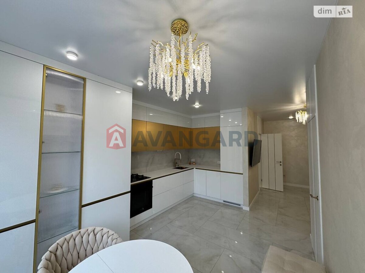 1 ����. ��������, 46/-/- ��. �., 7/10 ���� ���� 1