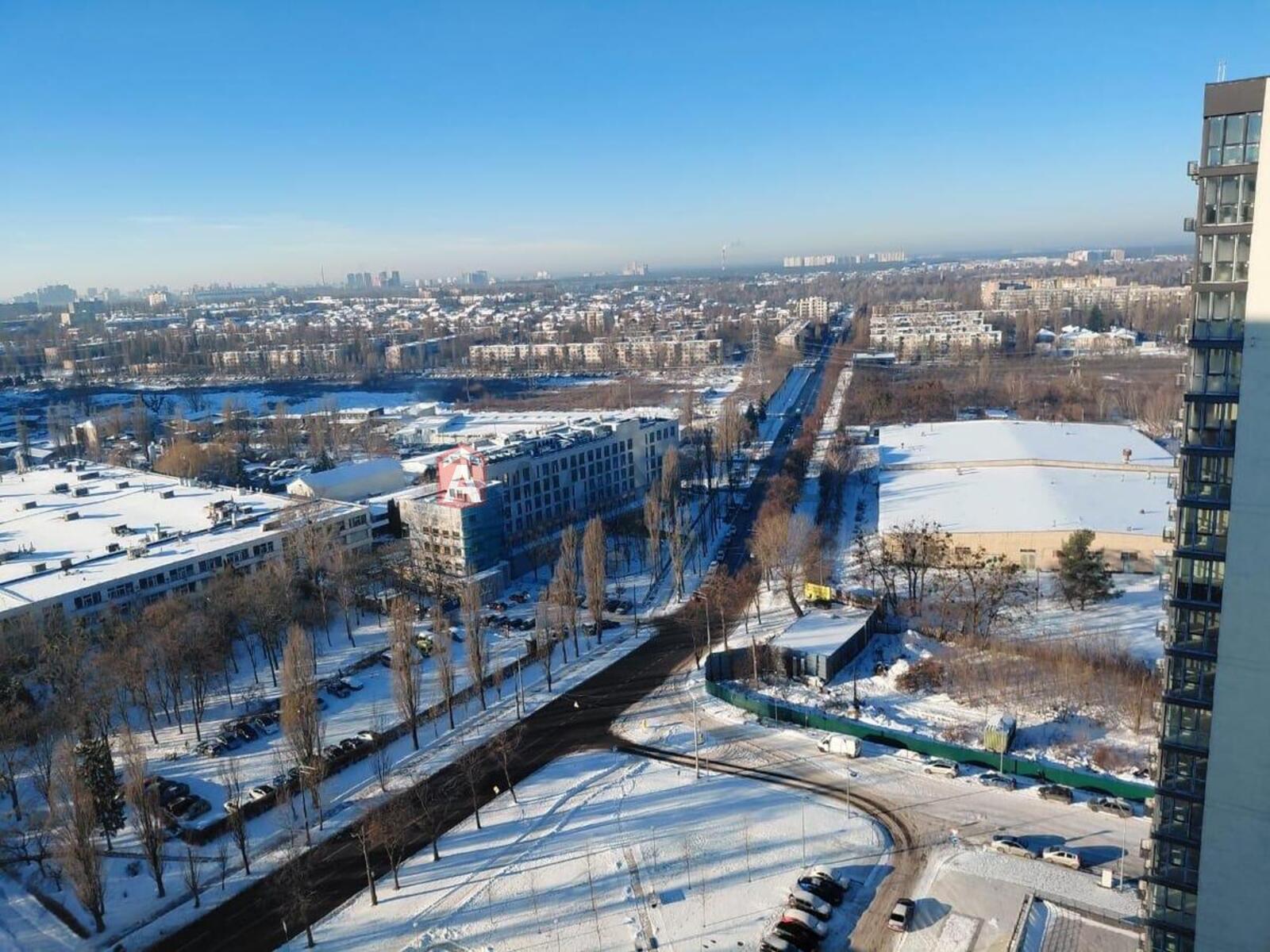 3 ��. ��������, 81/63/18 ��. �., 22/26 ������ ���� 7