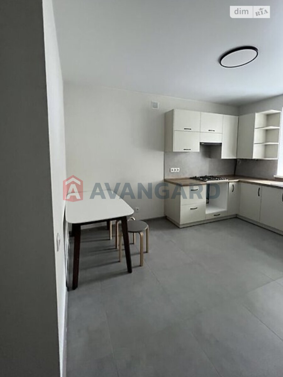 1 ��. ��������, 38/20/17 ��. �., 1/5 ������ ���� 5