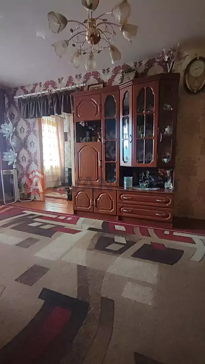 3 ��. ��������, 58/43/6 ��. �., 5/5 ������ ���� 9