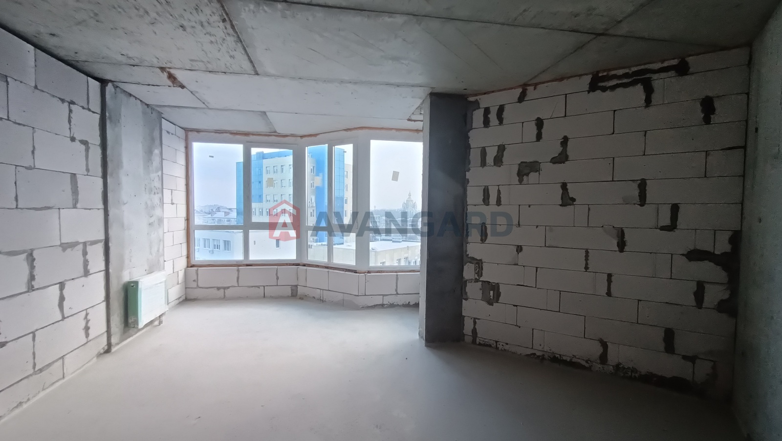 3 ����. ��������, 109,68/50,68/18,65 ��. �., 5/17 ���� ���� 9