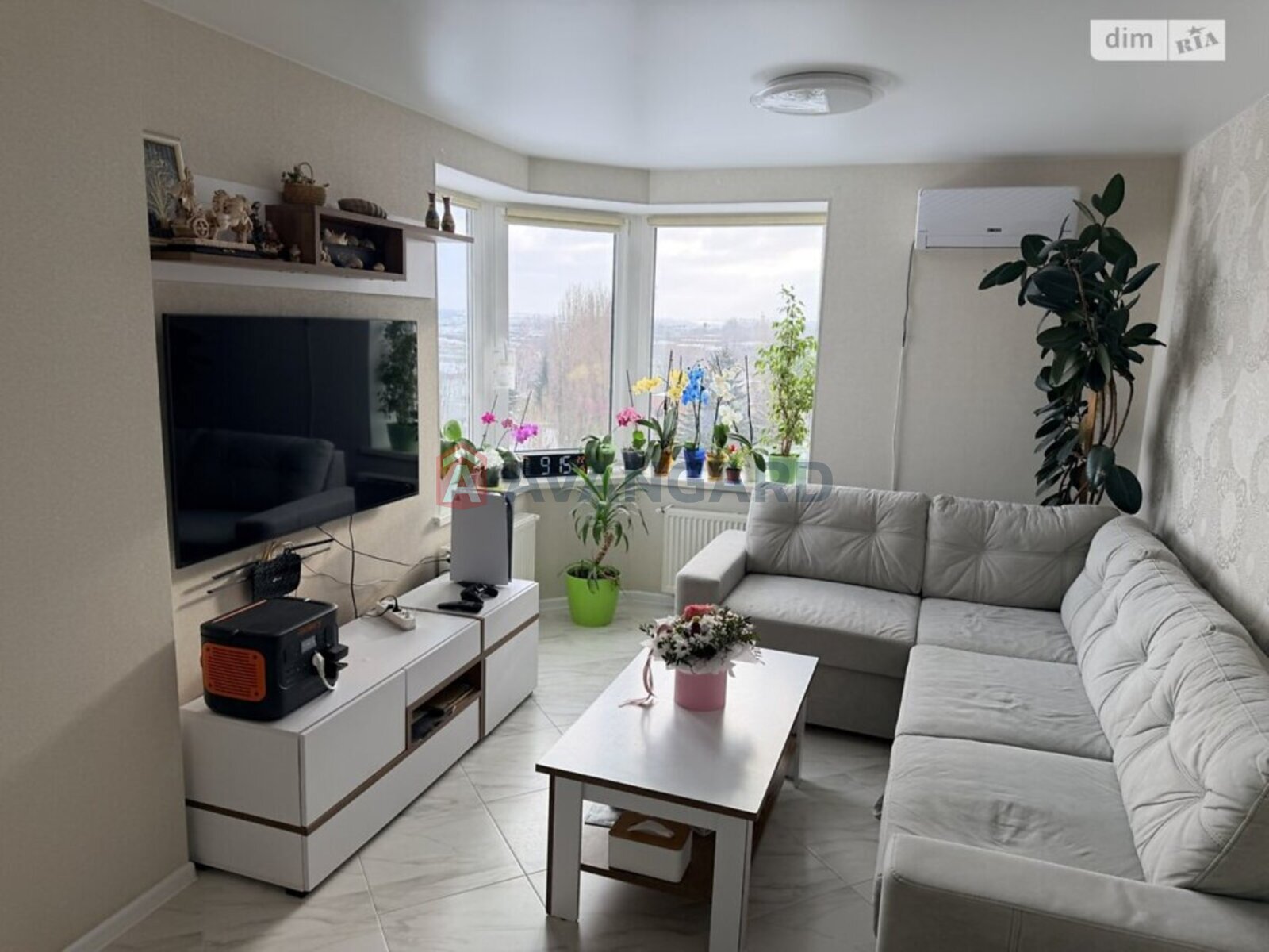 4 ��. ��������, 124/74/19 ��. �., 10/11 ������ ���� 11