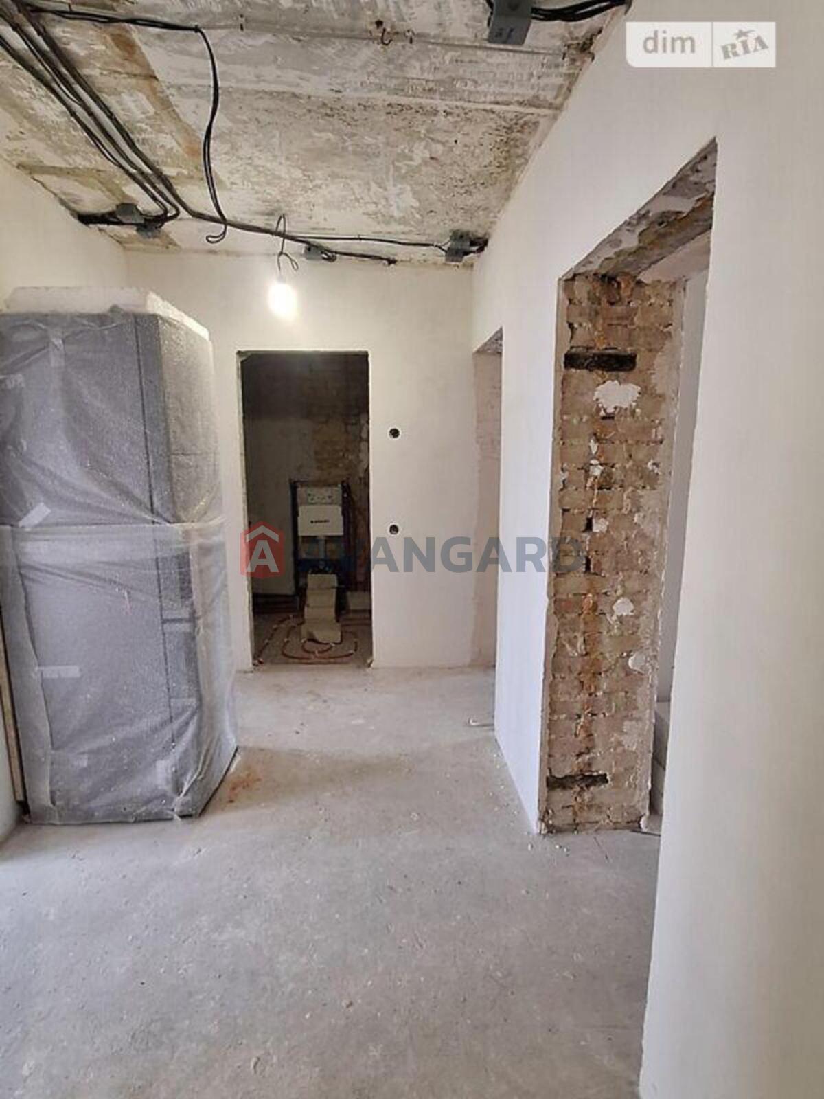 3 ��. ��������, 64/45/8 ��. �., 5/5 ������ ���� 8