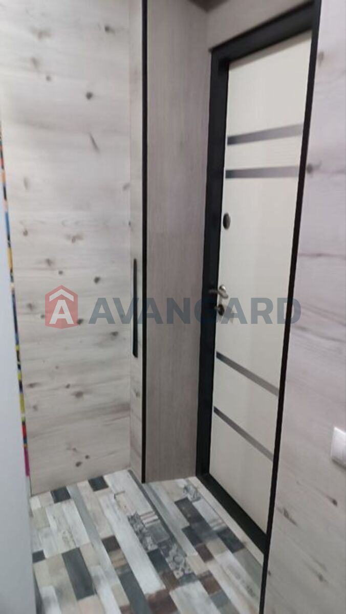 2 ��. ��������, 40/-/6 ��. �., 2/2 ������ ���� 8