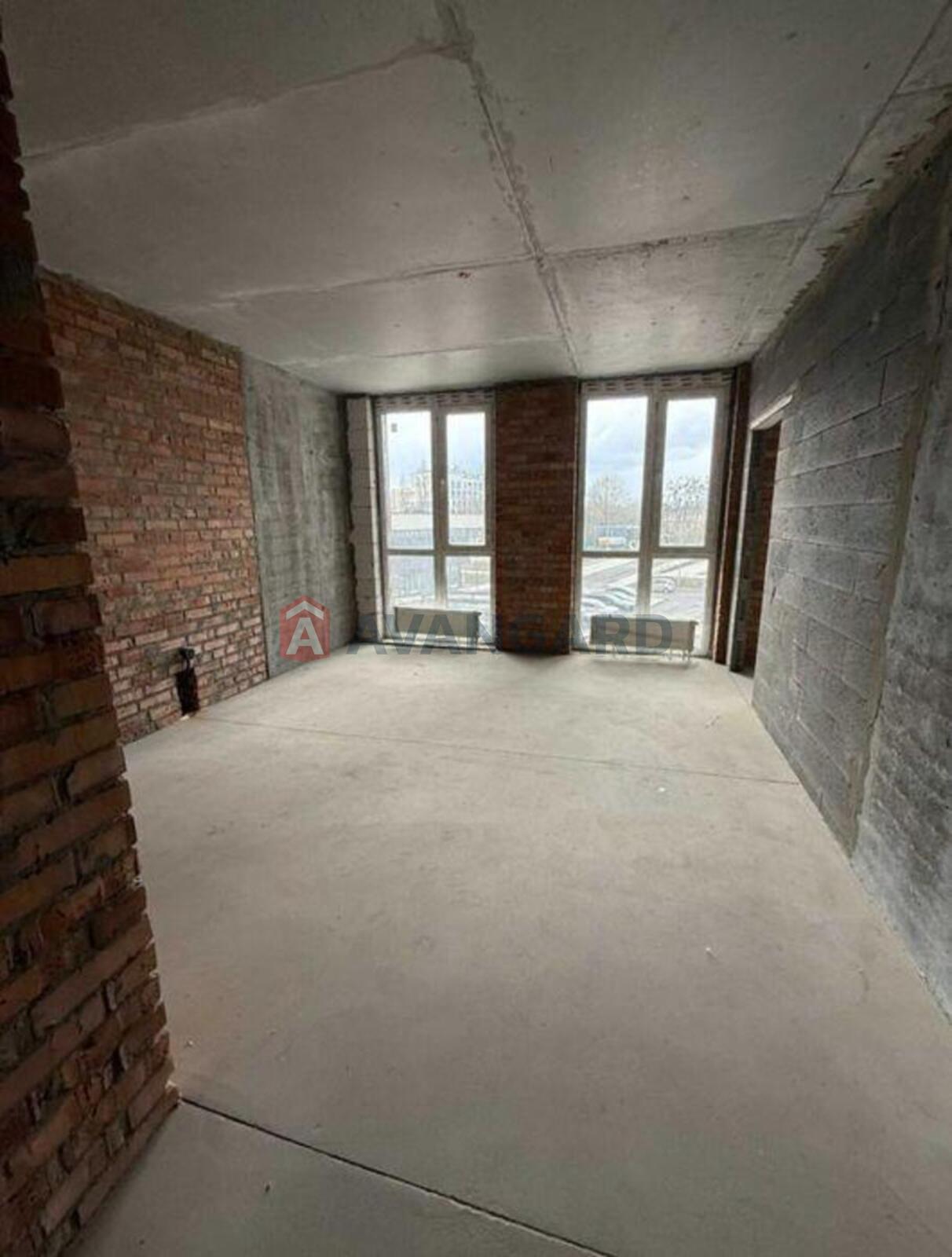 3 ����. ��������, 81/-/18 ��. �., 22/25 ���� ���� 2