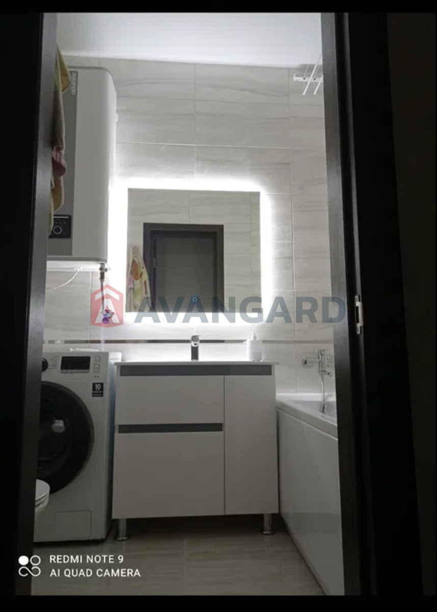 3 ��. ��������, 72/-/8 ��. �., 2/3 ������ ���� 6