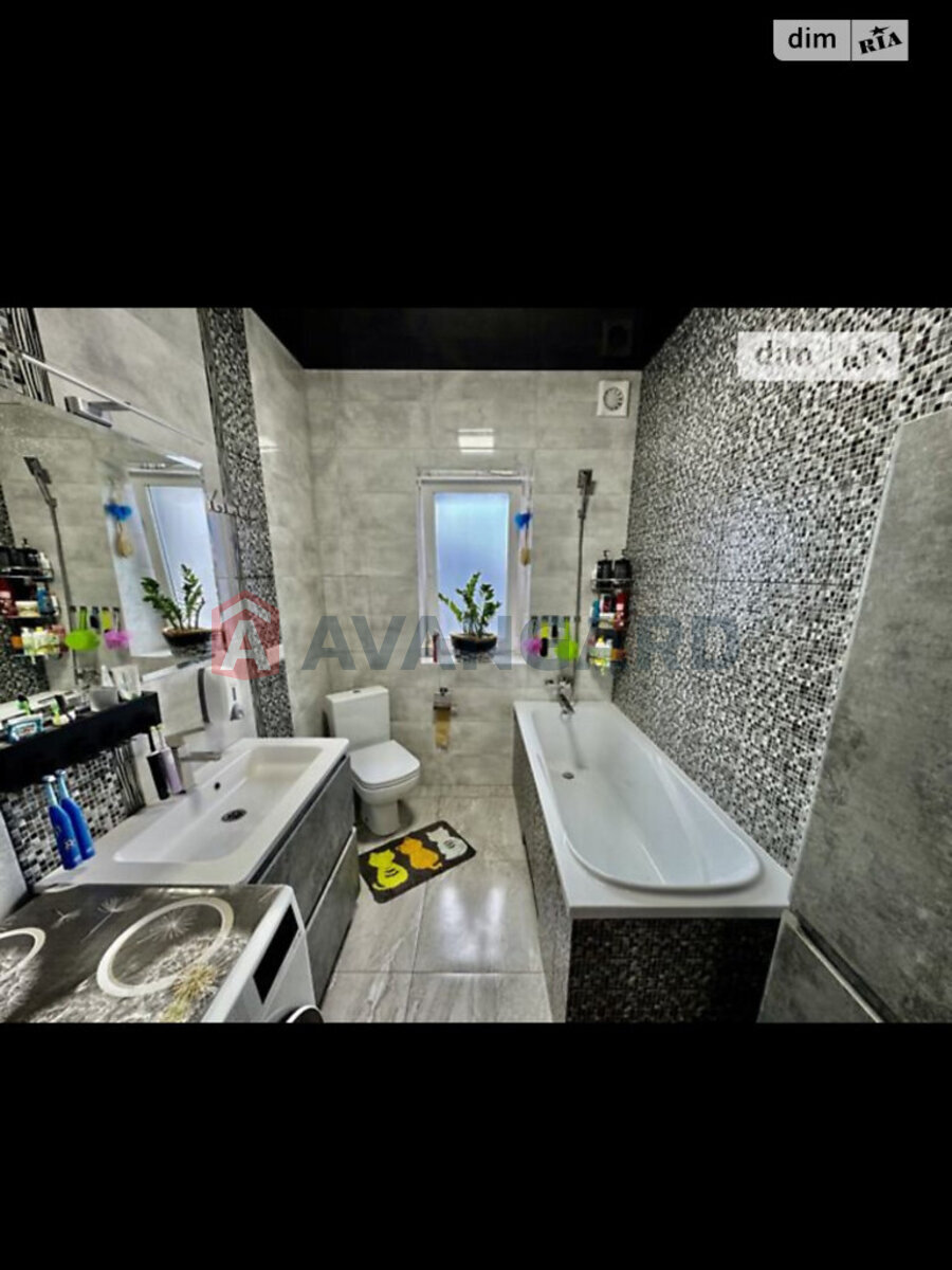 3 ��. ��������, 140/85/20 ��. �., 3/3 ������ ���� 27