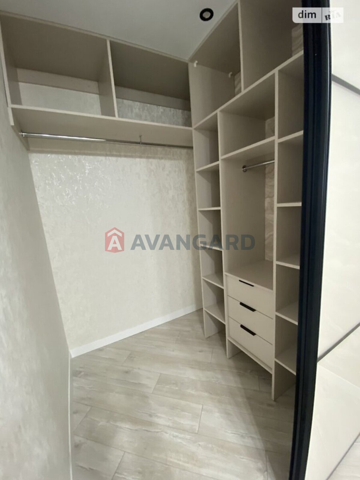 1 ��. ��������, 40/-/11.5 ��. �., 7/11 ������ ���� 16