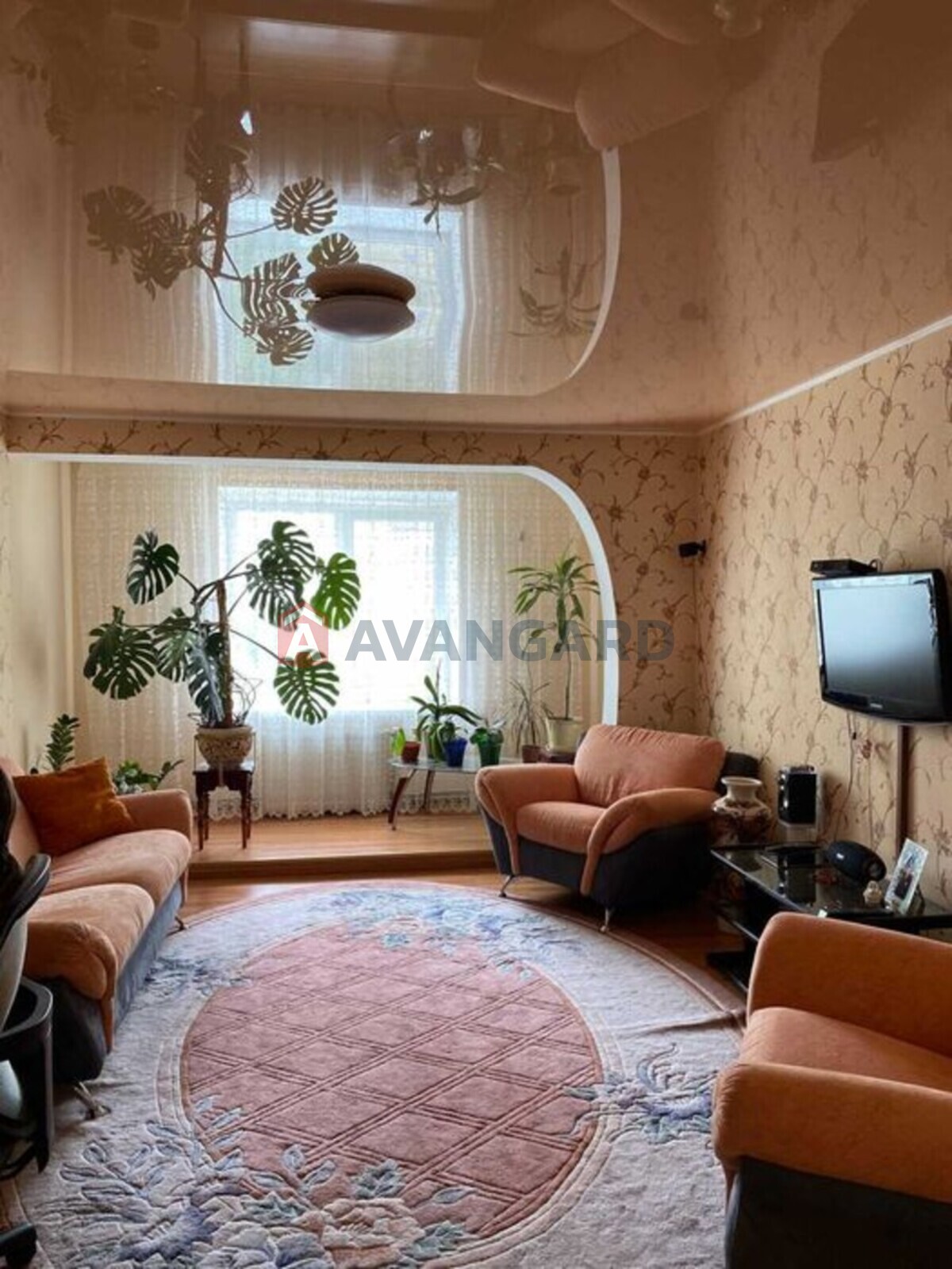 3 ��. ��������, 102/-/18 ��. �., 8/10 ������ ���� 2