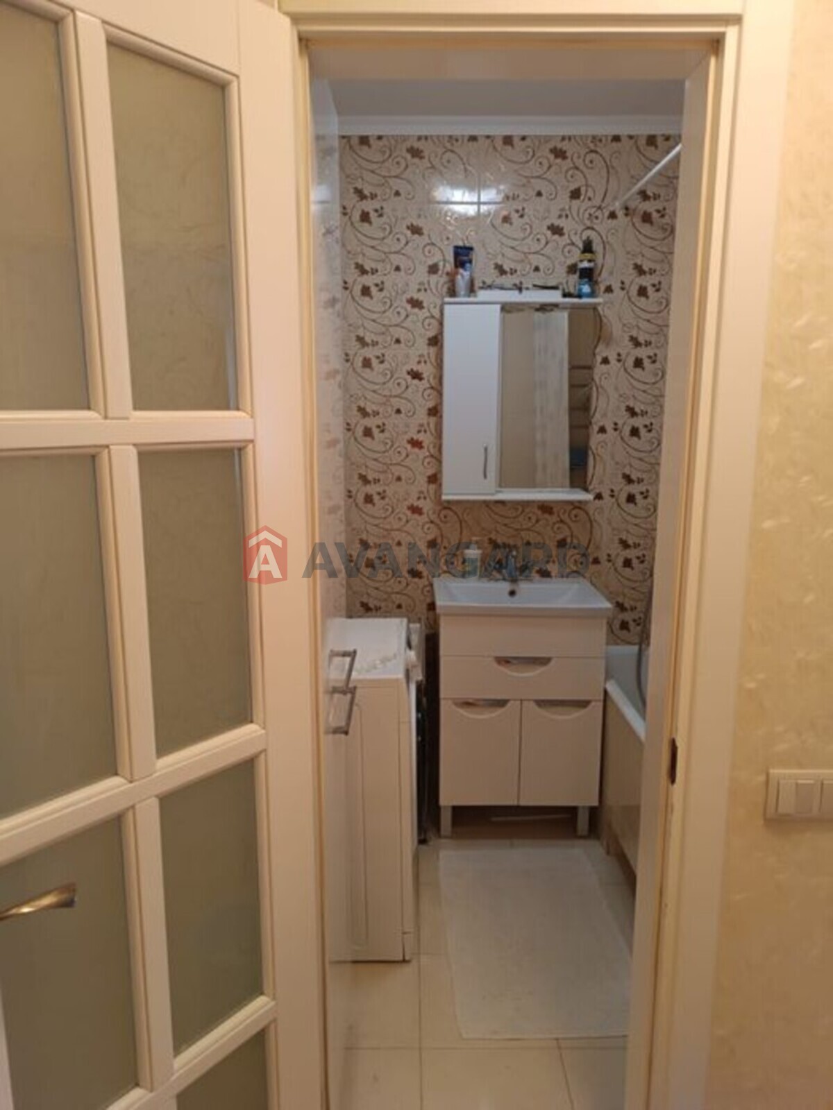 3 ��. ��������, 62/-/8 ��. �., 2/9 ������ ���� 5