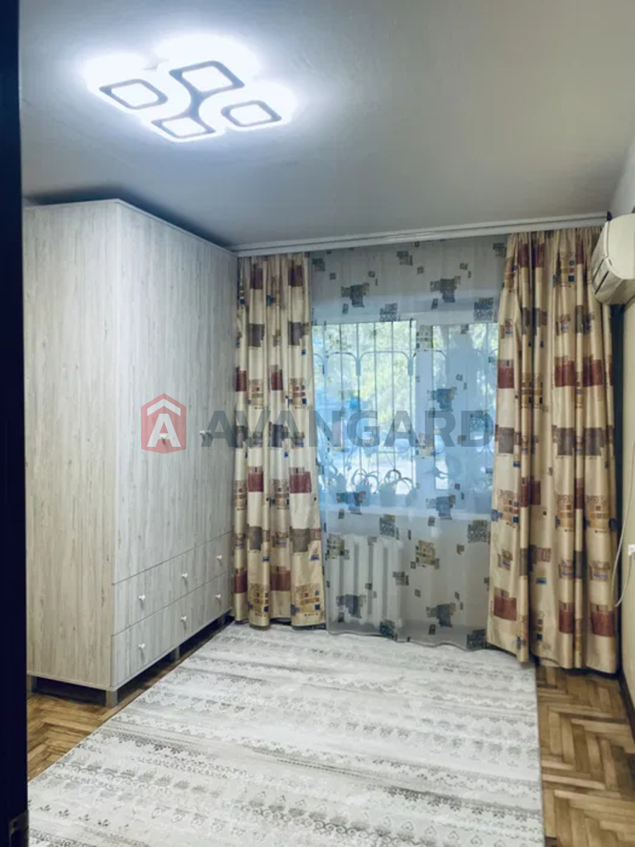 2 ��. ��������, 42/-/7 ��. �., 1/5 ������ ���� 4