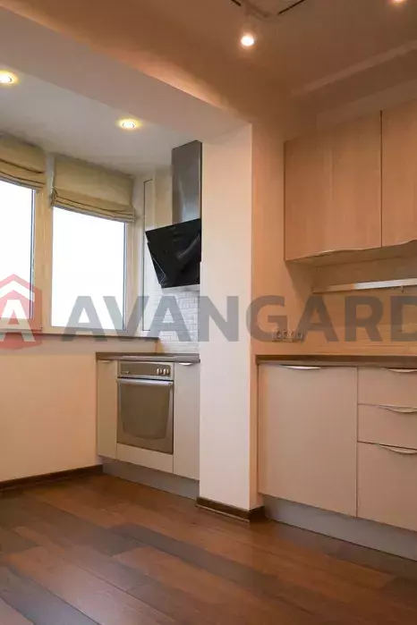 3 ����. ��������, 88/-/11 ��. �., 11/16 ���� ���� 5