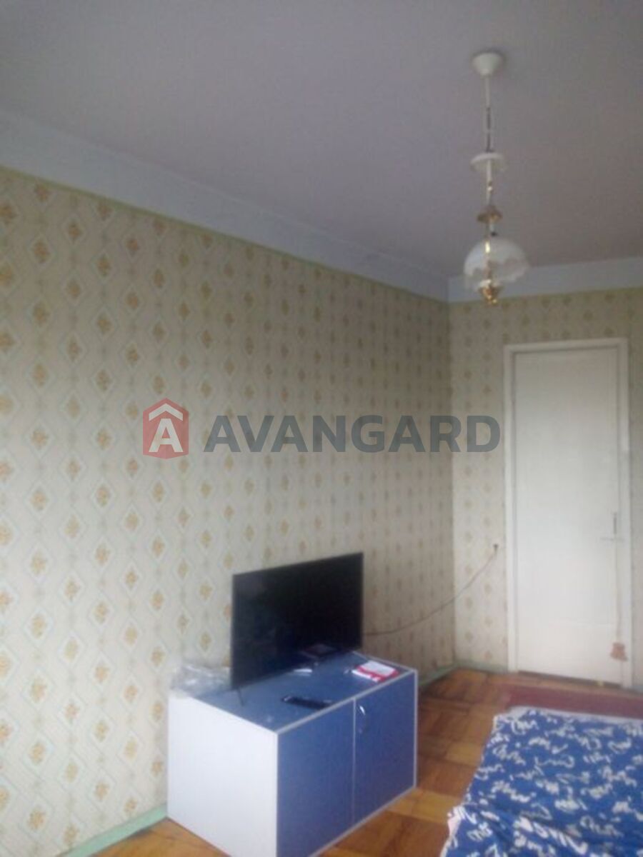 3 ��. ��������, 68/45/12 ��. �., 5/9 ������ ���� 2