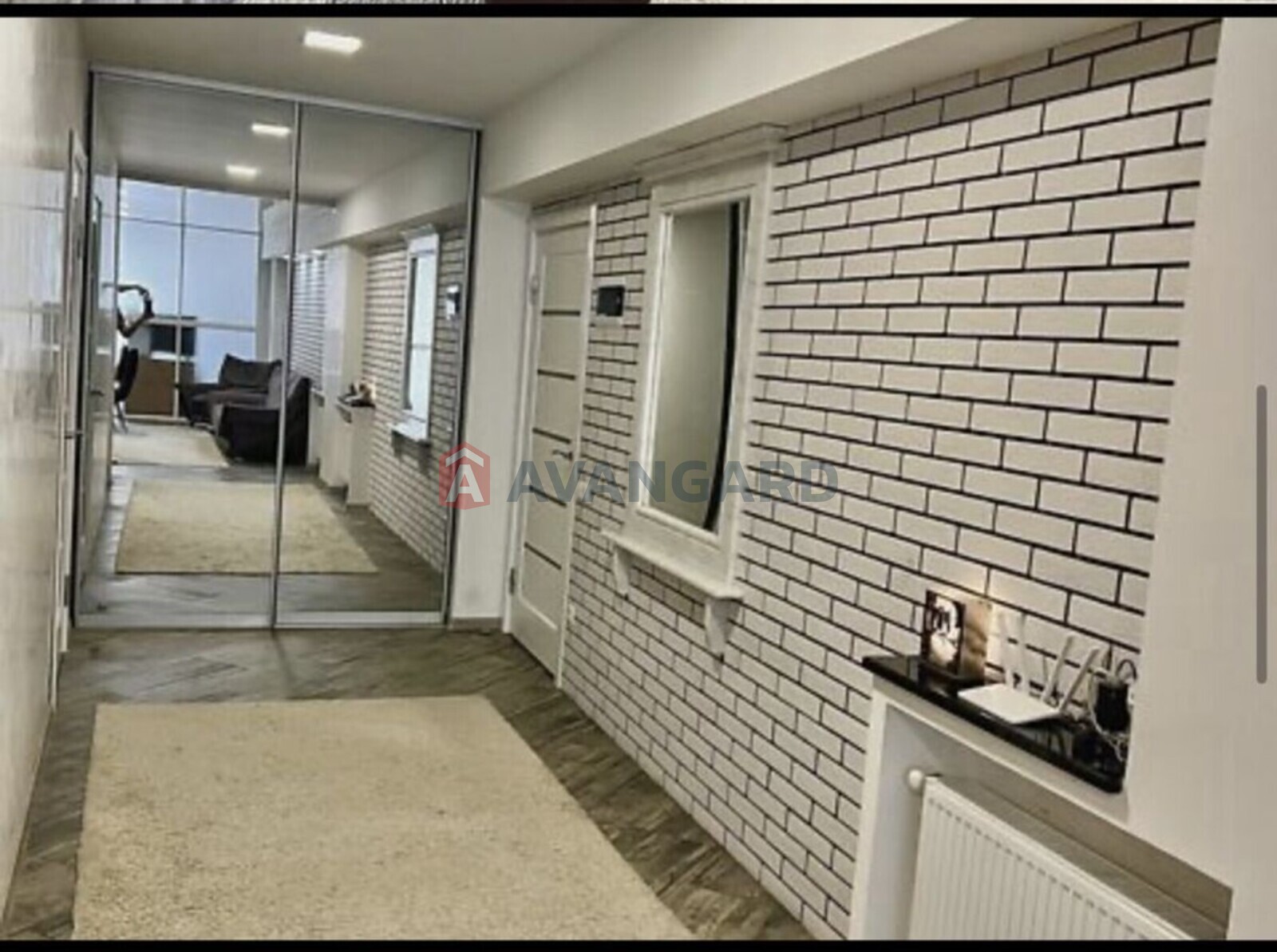 3 ��. ��������, 100/-/32 ��. �., 8/8 ������ ���� 11