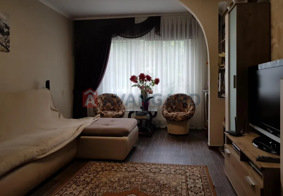 3 ��. ��������, 66/-/- ��. �., 2/9 ������ ���� 8