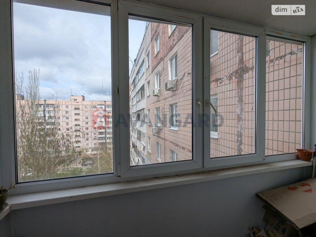 3 ��. ��������, 68/42/8 ��. �., 7/9 ������ ���� 24