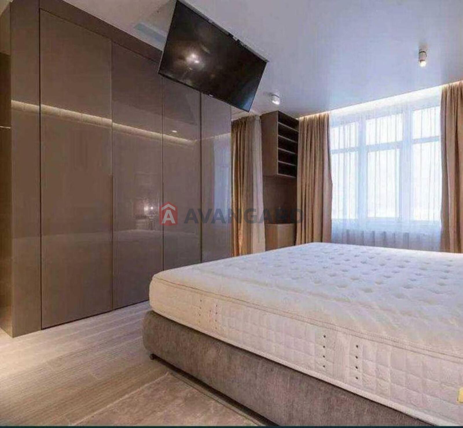 3 ��. ��������, 120/-/38 ��. �., 19/30 ������ ���� 7