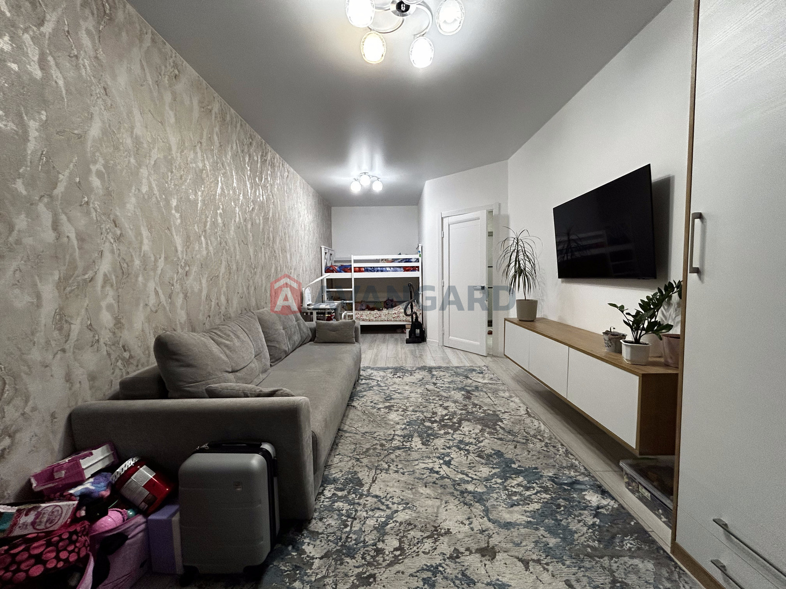 1 ��. ��������, 42/20/12 ��. �., 1/7 ������ ���� 2