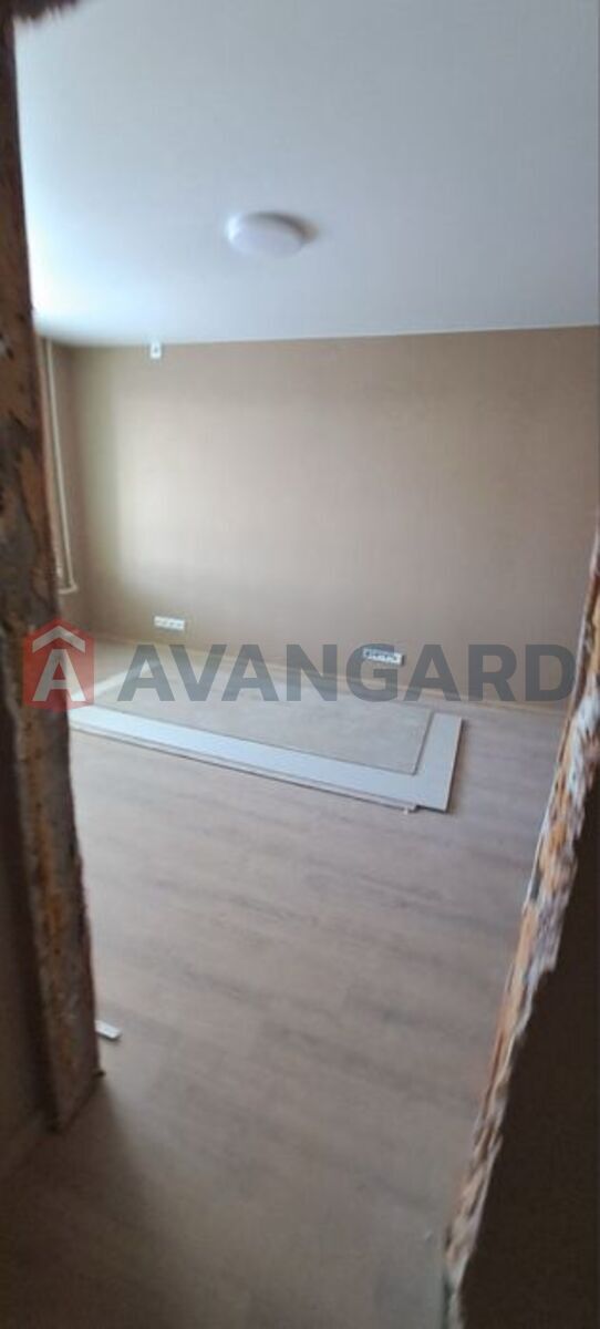 2 ��. ��������, 52/-/14 ��. �., 5/9 ������ ���� 3