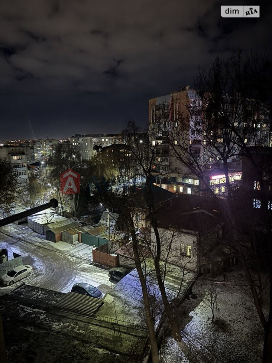 3 ��. ��������, 82/48/10 ��. �., 5/5 ������ ���� 18