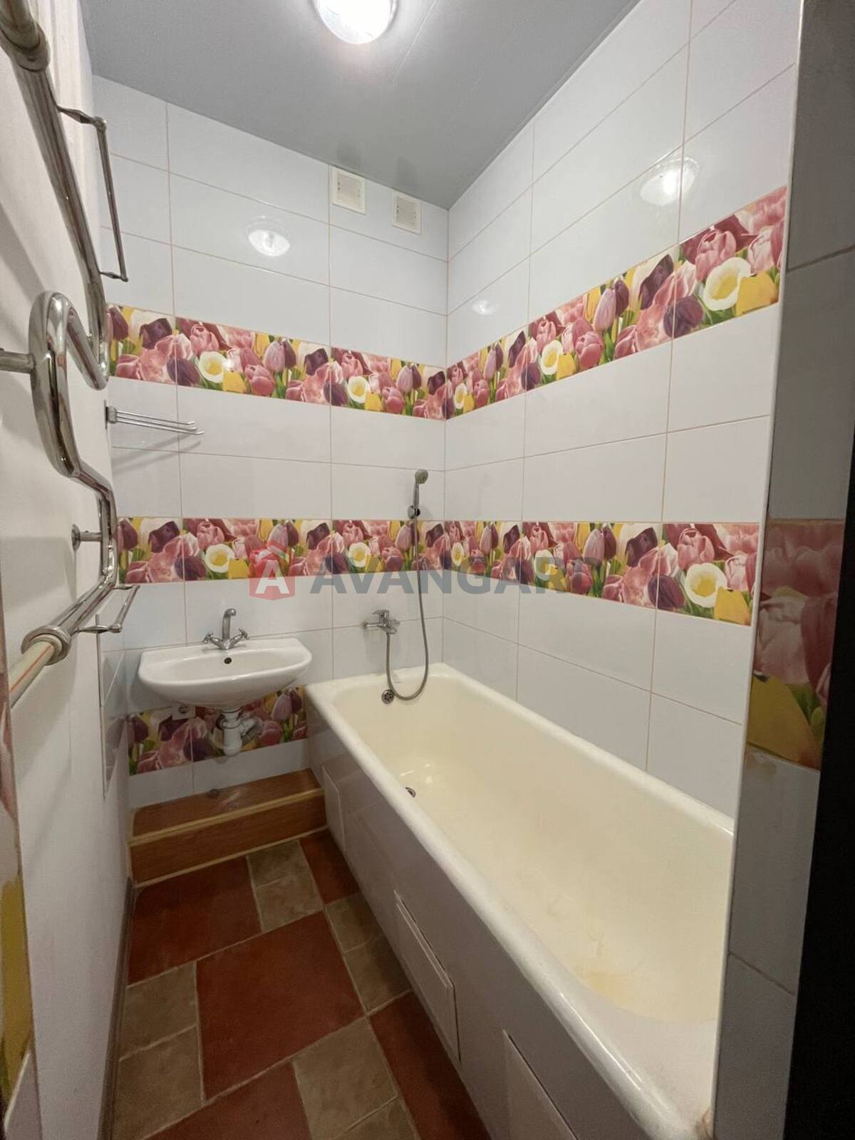 2 ��. ��������, 58/-/9 ��. �., 2/2 ������ ���� 2