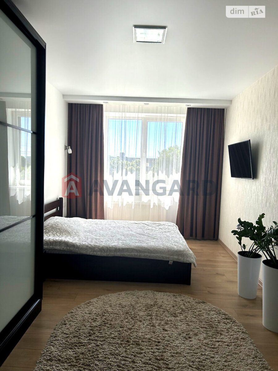 2 ��. ��������, 66/36/11 ��. �., 5/10 ������ ���� 5