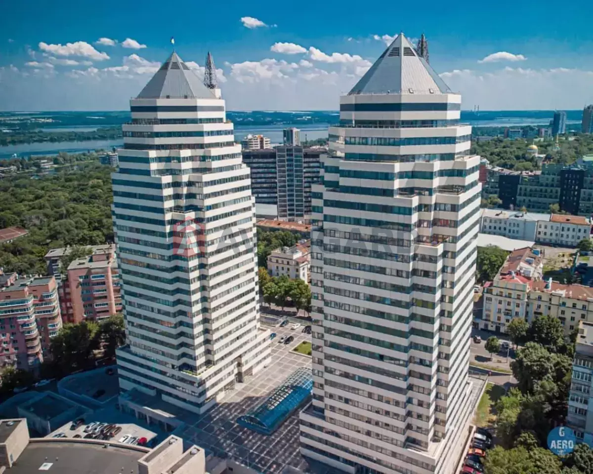 5 ��. ��������, 204/-/35 ��. �., 17/24 ������ ���� 1