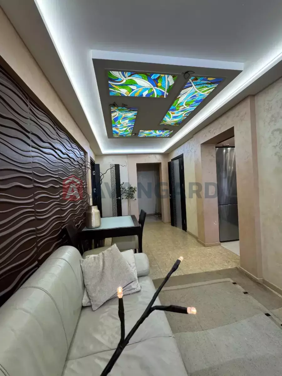 4 ��. ��������, 104/-/- ��. �., 7/9 ������ ���� 4