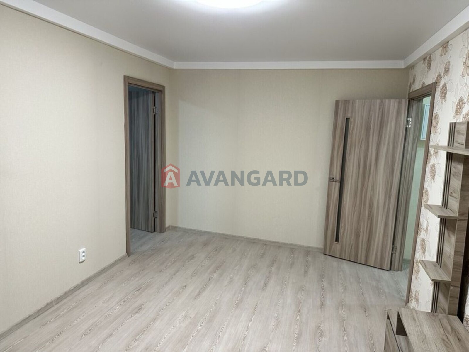 2 ��. ��������, 49/-/9 ��. �., 2/5 ������ ���� 7