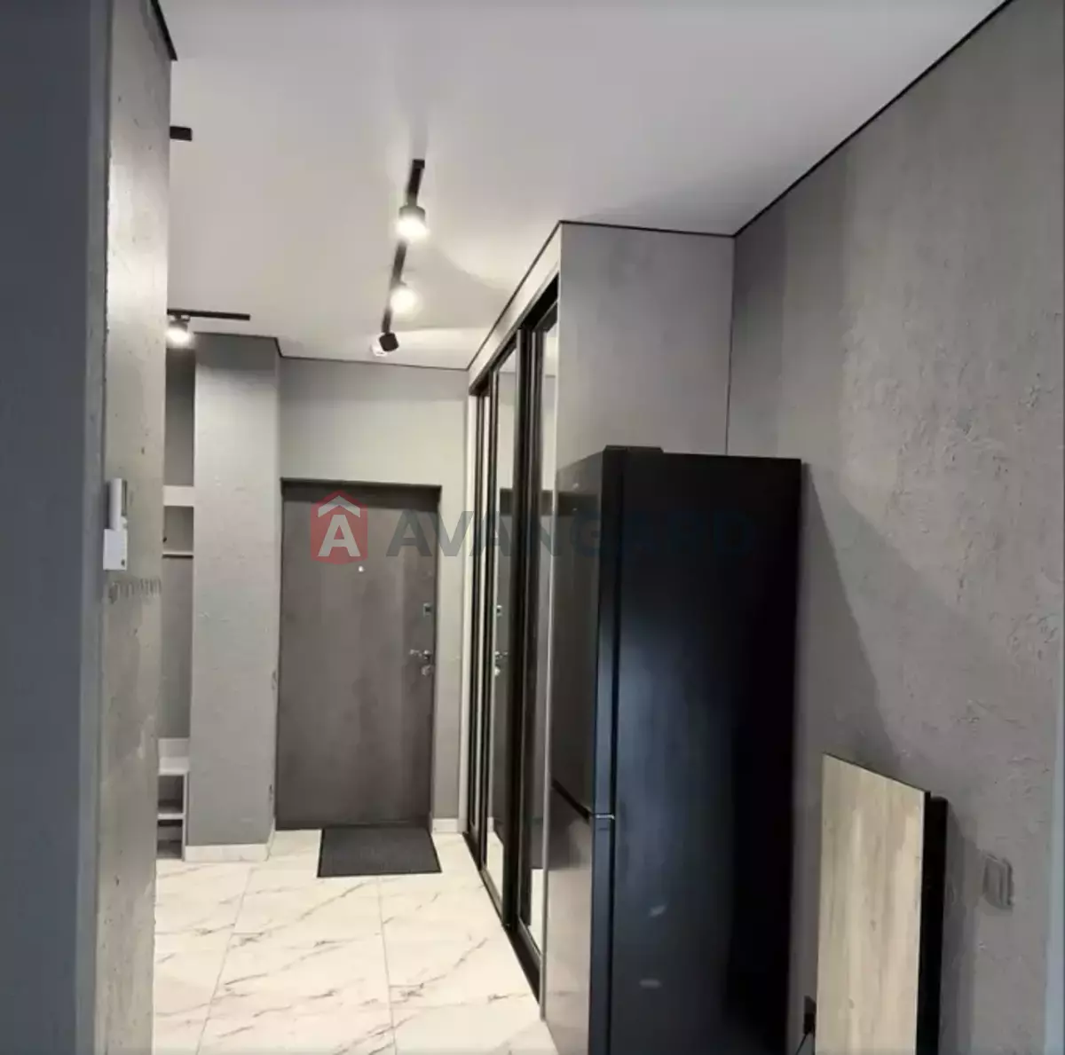 1 ��. ��������, 49/18/14 ��. �., 5/24 ������ ���� 8