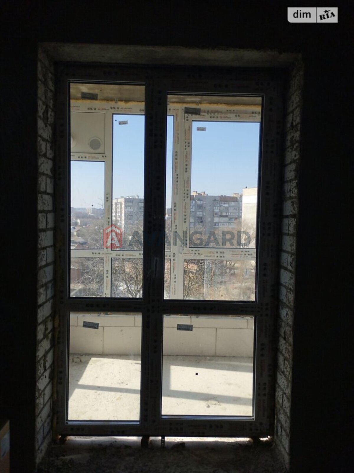 1 ��. ��������, 52/17/15 ��. �., 6/10 ������ ���� 25