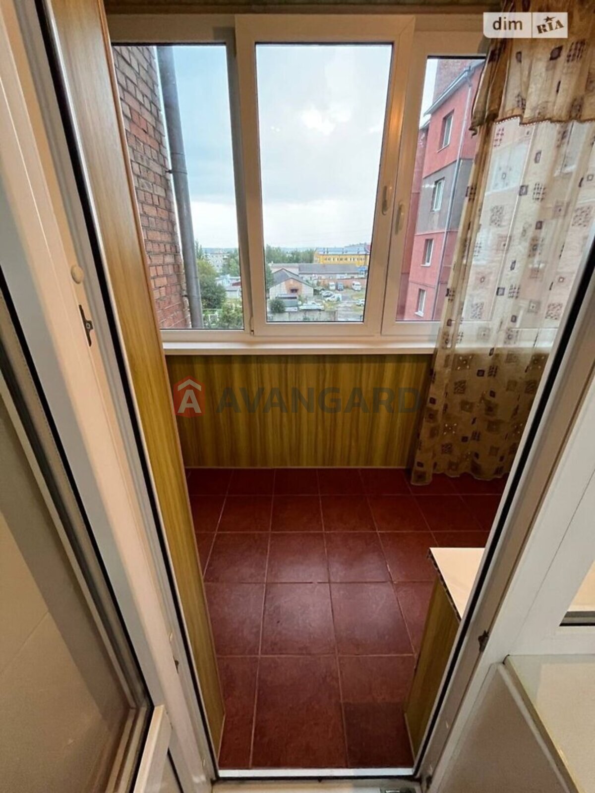 3 ��. ��������, 95/50/11 ��. �., 4/6 ������ ���� 8