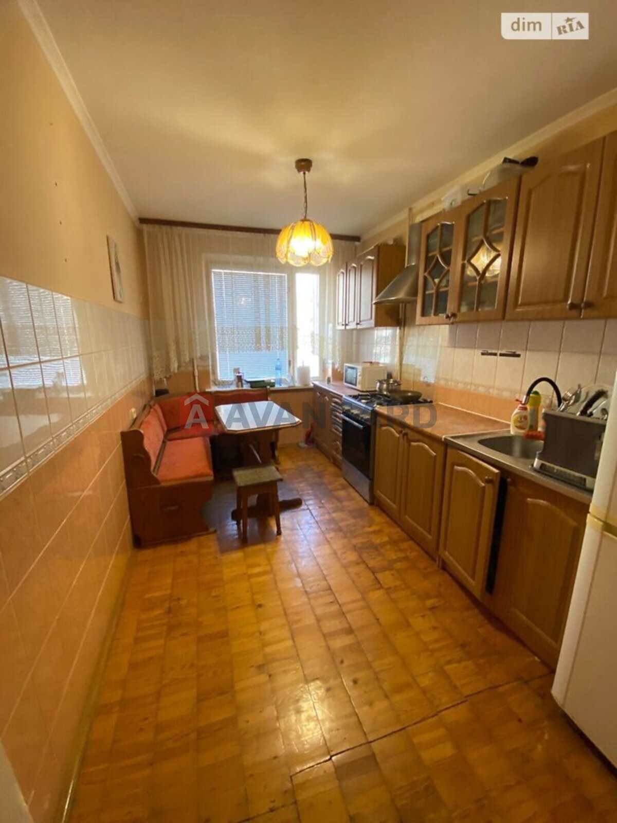 3 ��. ��������, 61/36/9 ��. �., 5/9 ������ ���� 1