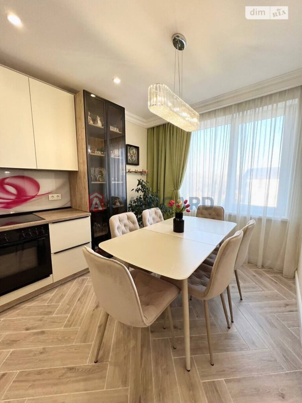 3 ��. ��������, 95/58/17 ��. �., 6/17 ������ ���� 28