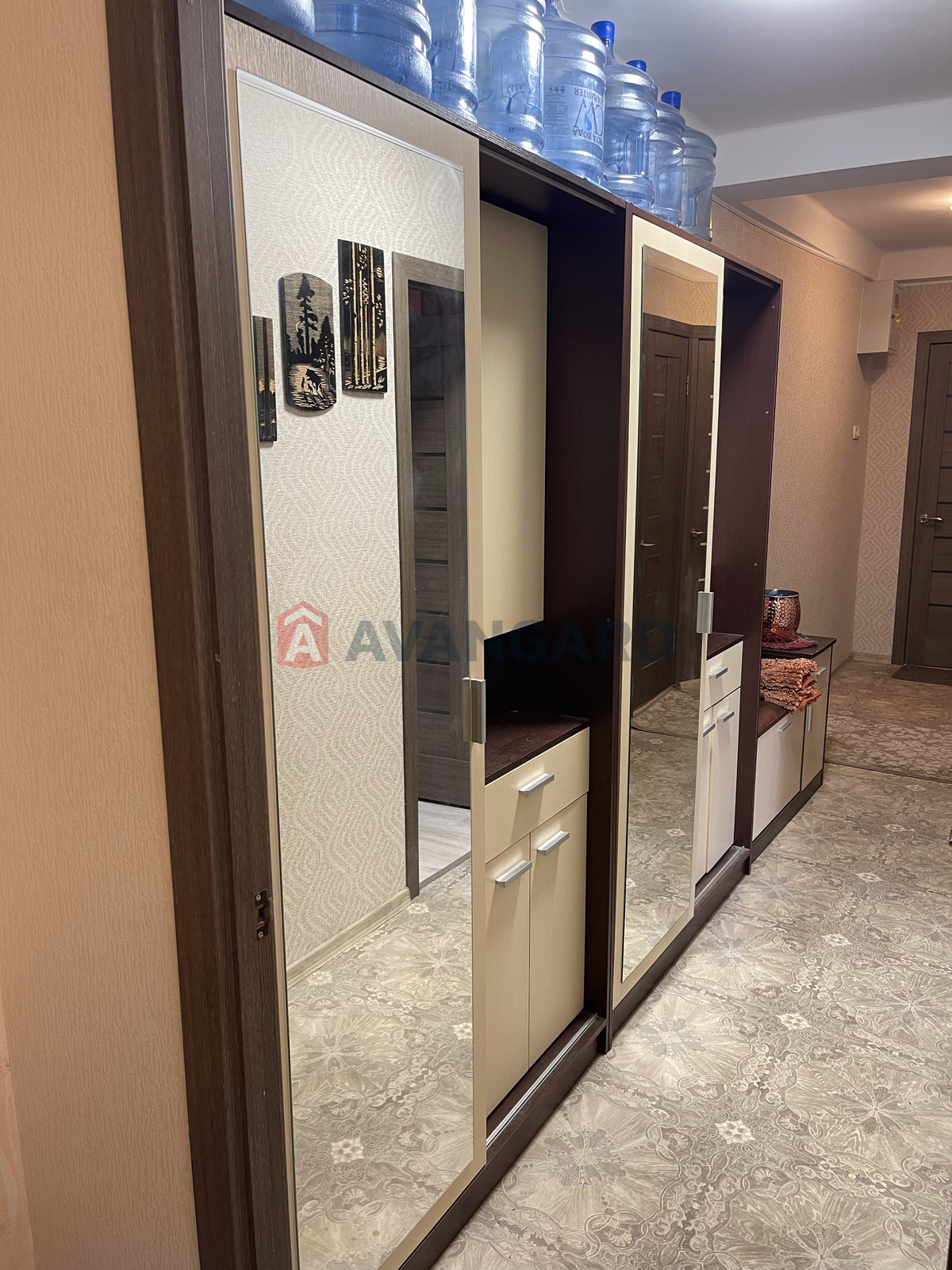 3 ����. ��������, 60/-/6 ��. �., 6/9 ���� ���� 23