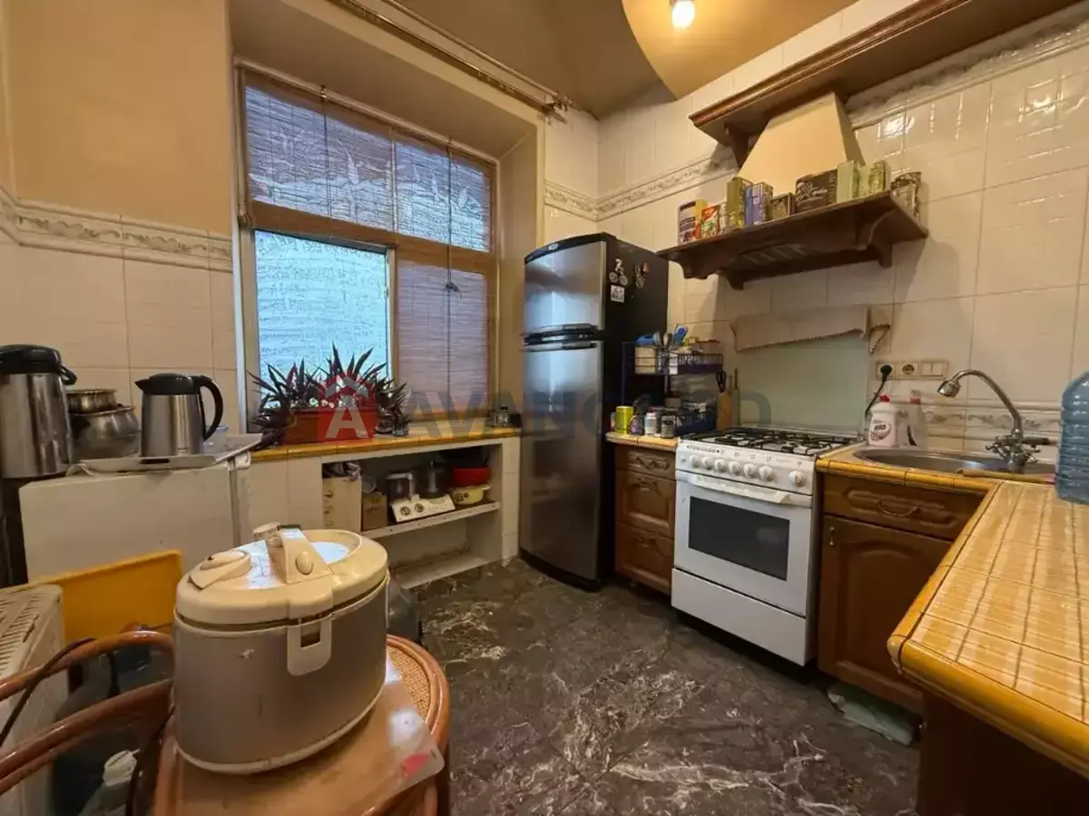 3 ��. ��������, 63/42/7 ��. �., 3/5 ������ ���� 11