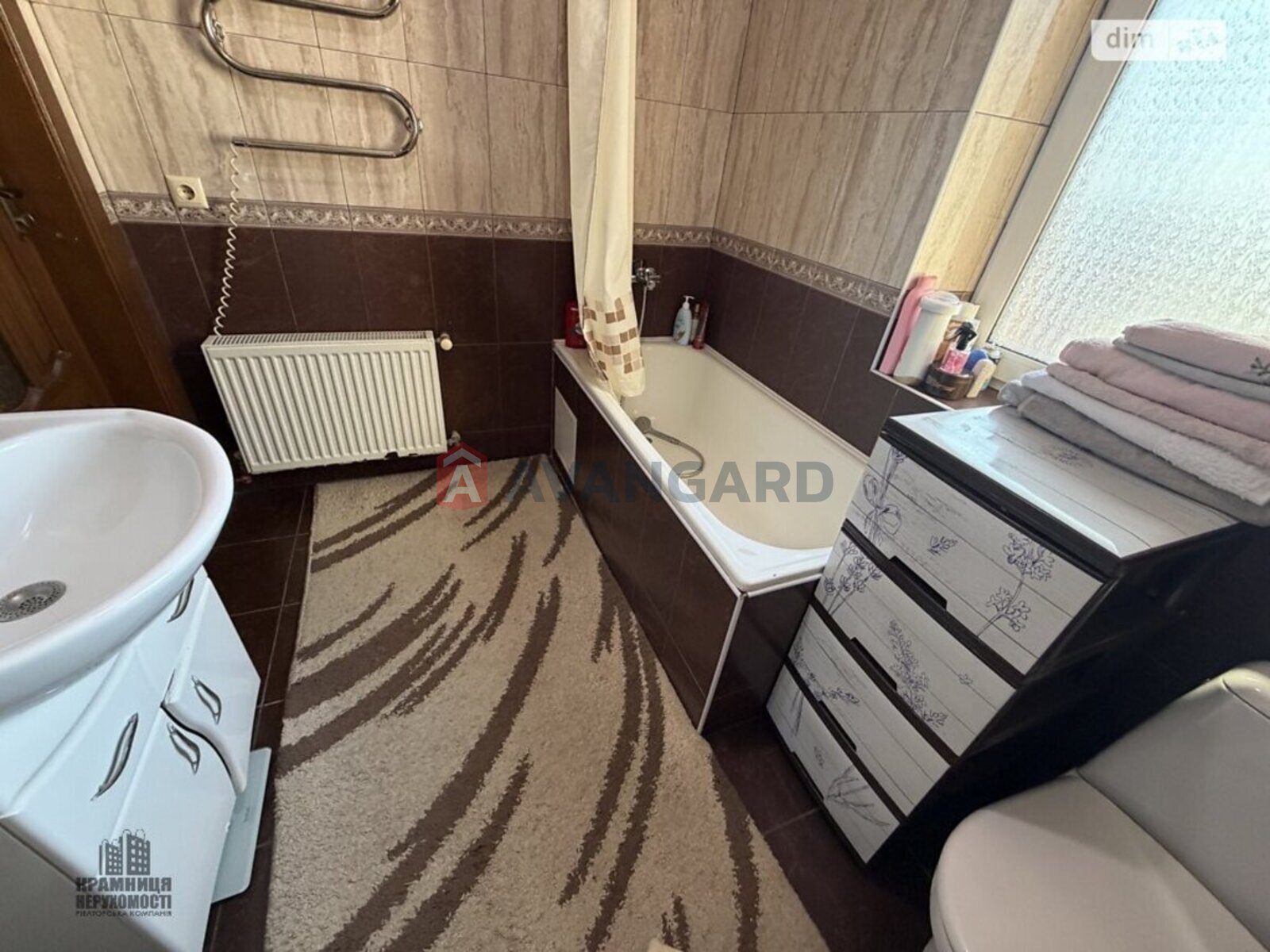 2 ��. ��������, 69/-/18 ��. �., 2/2 ������ ���� 8