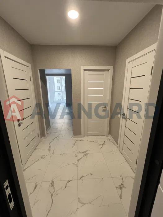 1 ��. ��������, 44,8/16,0/16,6 ��. �., 6/10 ������ ���� 14