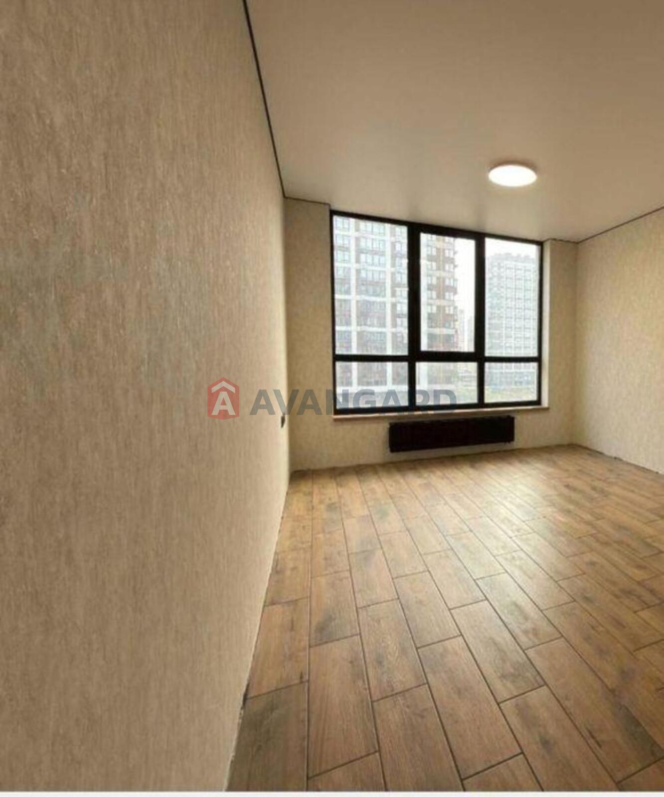 1 ��. ��������, 43/-/18 ��. �., 6/14 ������ ���� 12