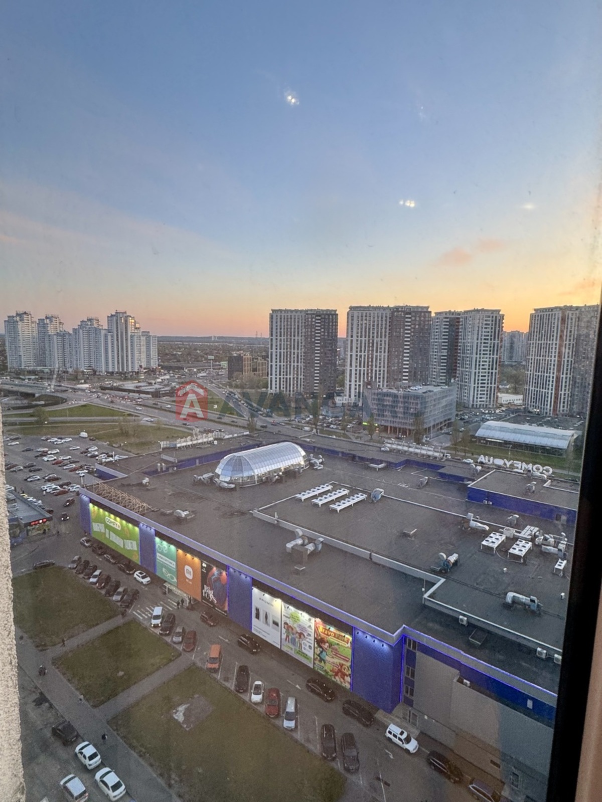 3 ����. ��������, 121/65/20 ��. �., 18/24 ���� ���� 19