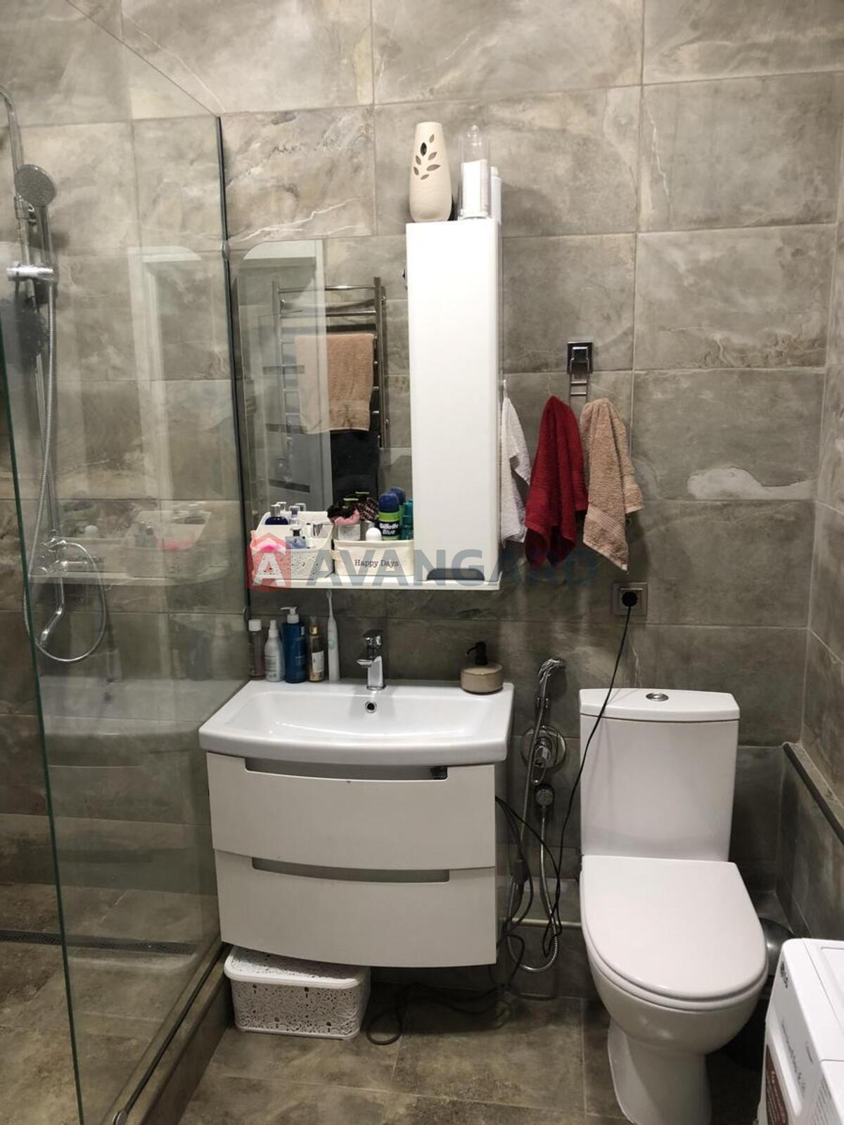 1 ��. ��������, 46/30/12 ��. �., 16/24 ������ ���� 4