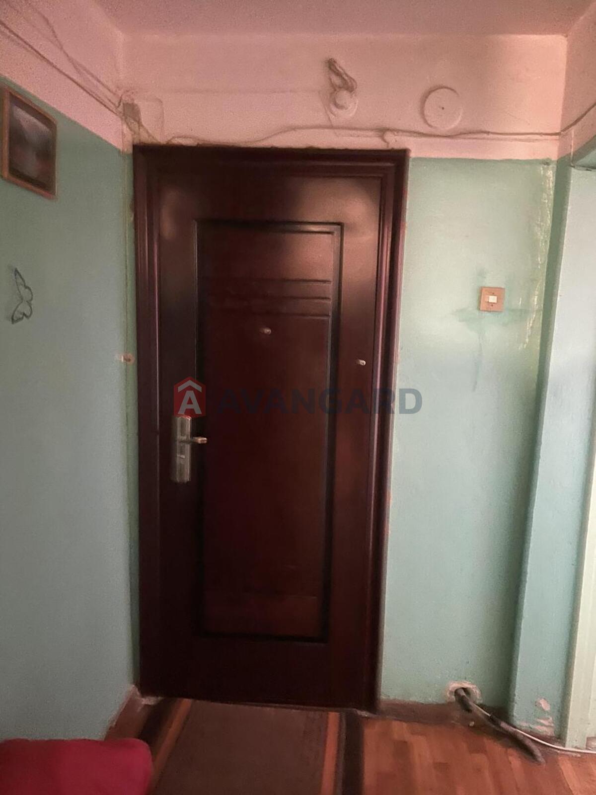 1 ��. ��������, 32/18/- ��. �., 4/9 ������ ���� 3