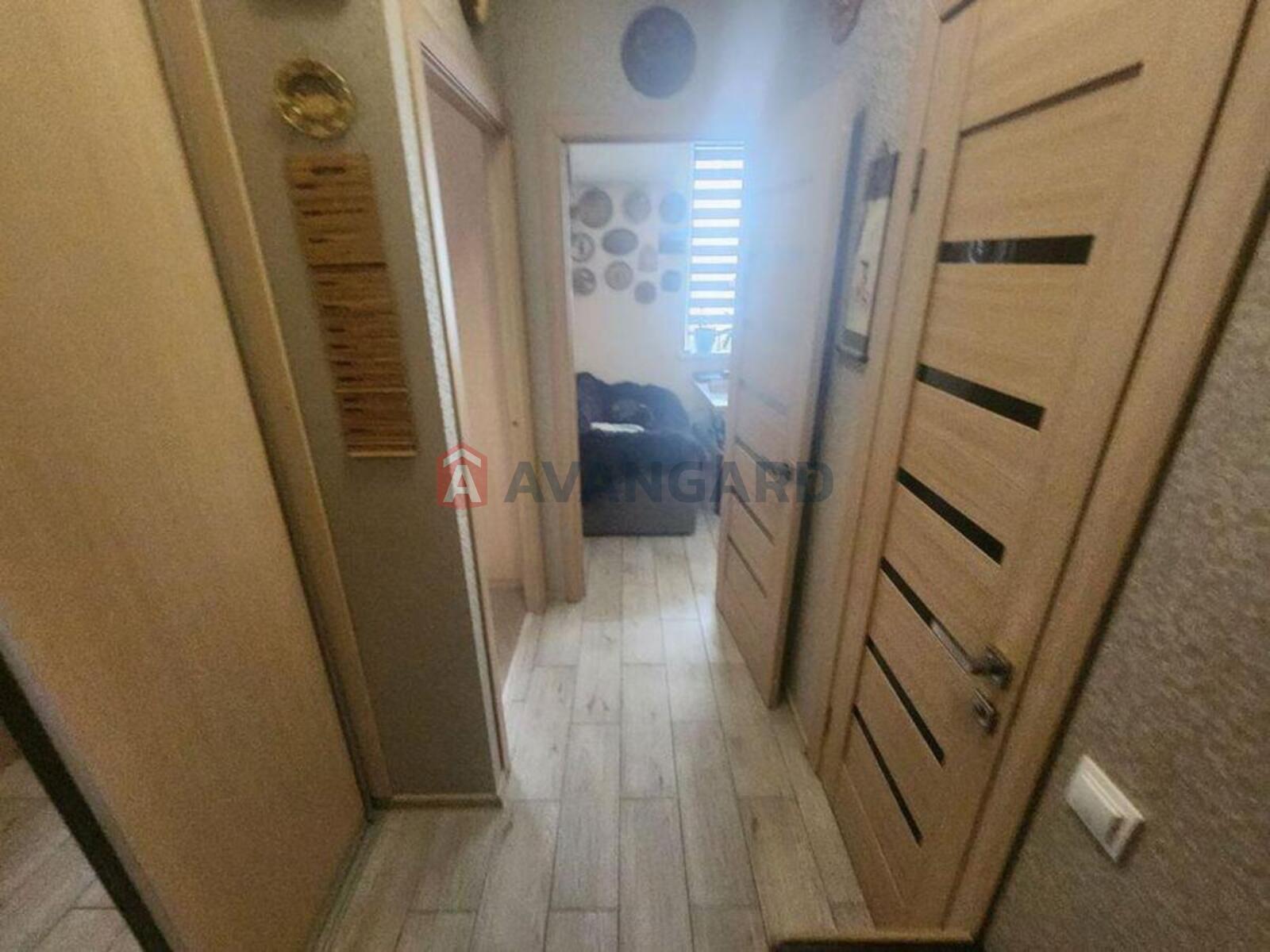 1 ��. ��������, 30/-/8 ��. �., 2/2 ������ ���� 1