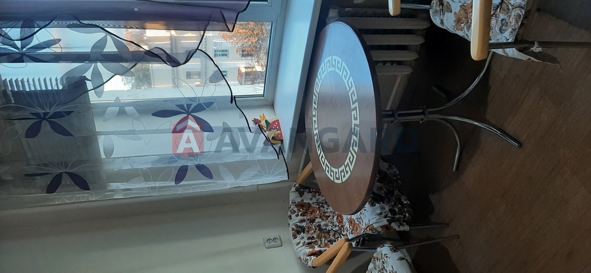 3 ��. ��������, 90/-/8 ��. �., 7/9 ������ ���� 1