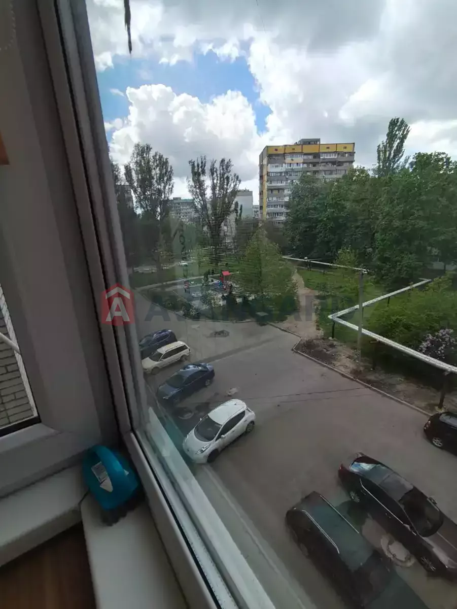 2 ��. ��������, 52/14/34 ��. �., 4/9 ������ ���� 14